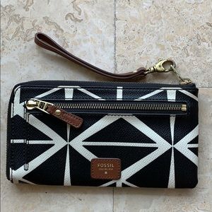 Fossil wristlet wallet